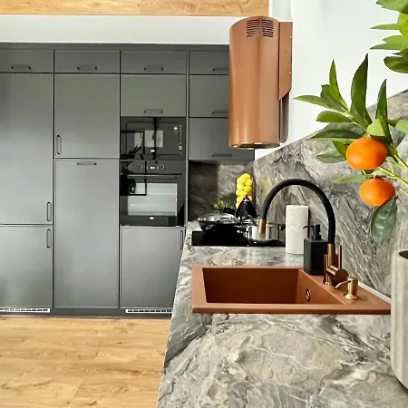 Maxa Czornyja Апартаменты