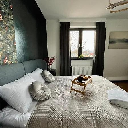 Maxa Czornyja * Еленя-Гура