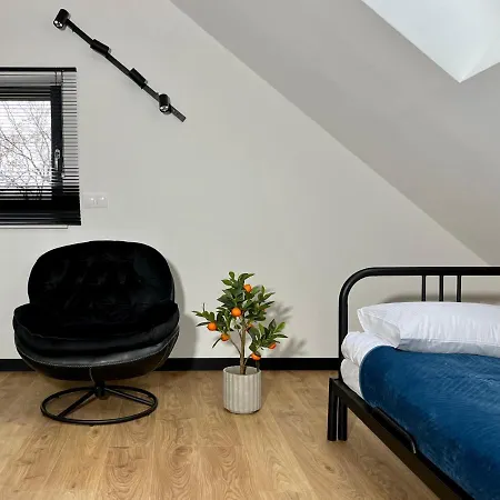 Maxa Czornyja Apartment Jelenia Gora